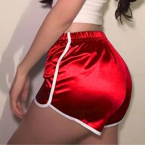 Red Satin Short Shorts Size L ❤️❤️❤️